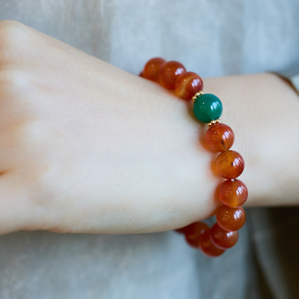 Red agate cat's eye stone beaded bracelet