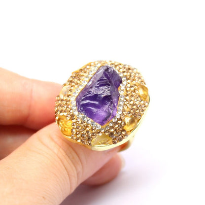 Retro and light luxury style natural amethyst raw stone ring