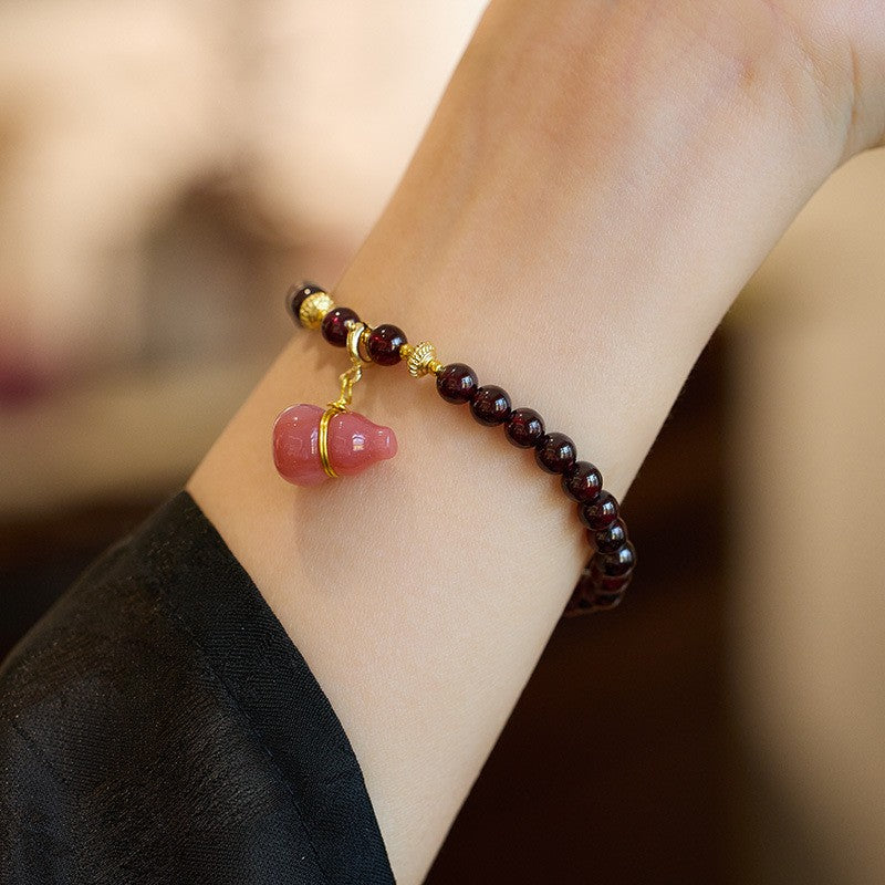 Natural garnet salt source agate gourd fox bracelet