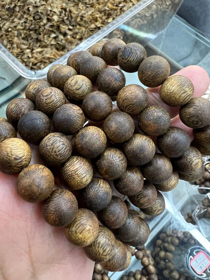 Green agarwood 108 rosary Buddhist beads bracelet